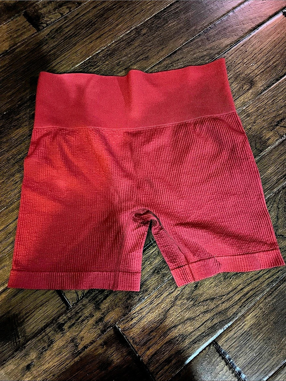 Cozsie Ribbed Bike Shorts in Red Size Large